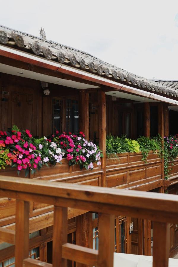 Apartamento Xiluxiaoxie Saturday 3Nights Airport Free Transfer Lijiang  Exterior foto