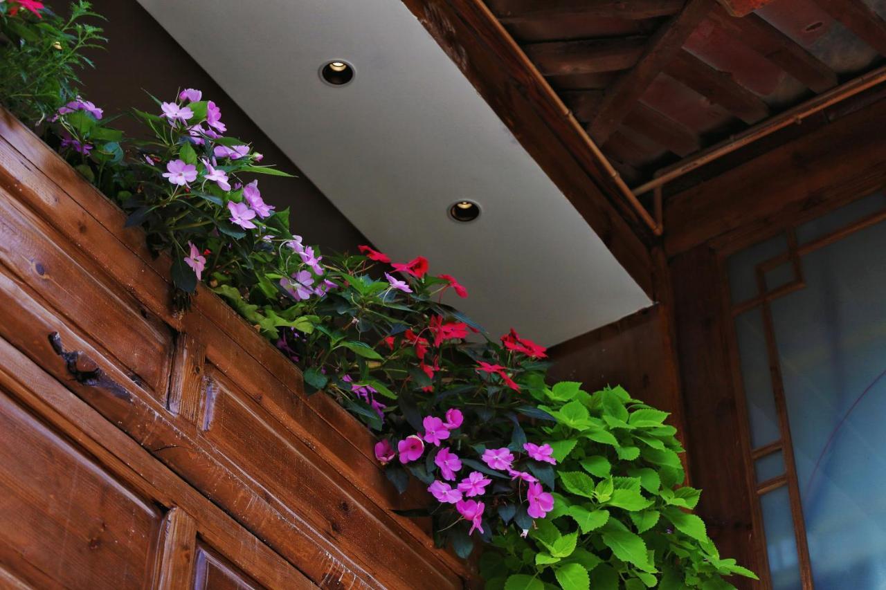 Apartamento Xiluxiaoxie Saturday 3Nights Airport Free Transfer Lijiang  Exterior foto
